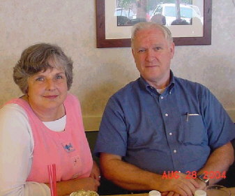 Jan and Ron Hansen - Aug 2004